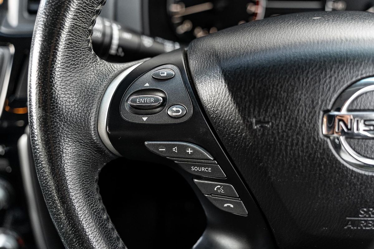 2016 Nissan Pathfinder ST R52
