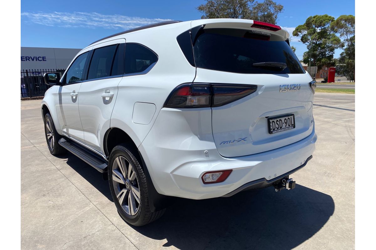 2023 Isuzu MU-X LS-T