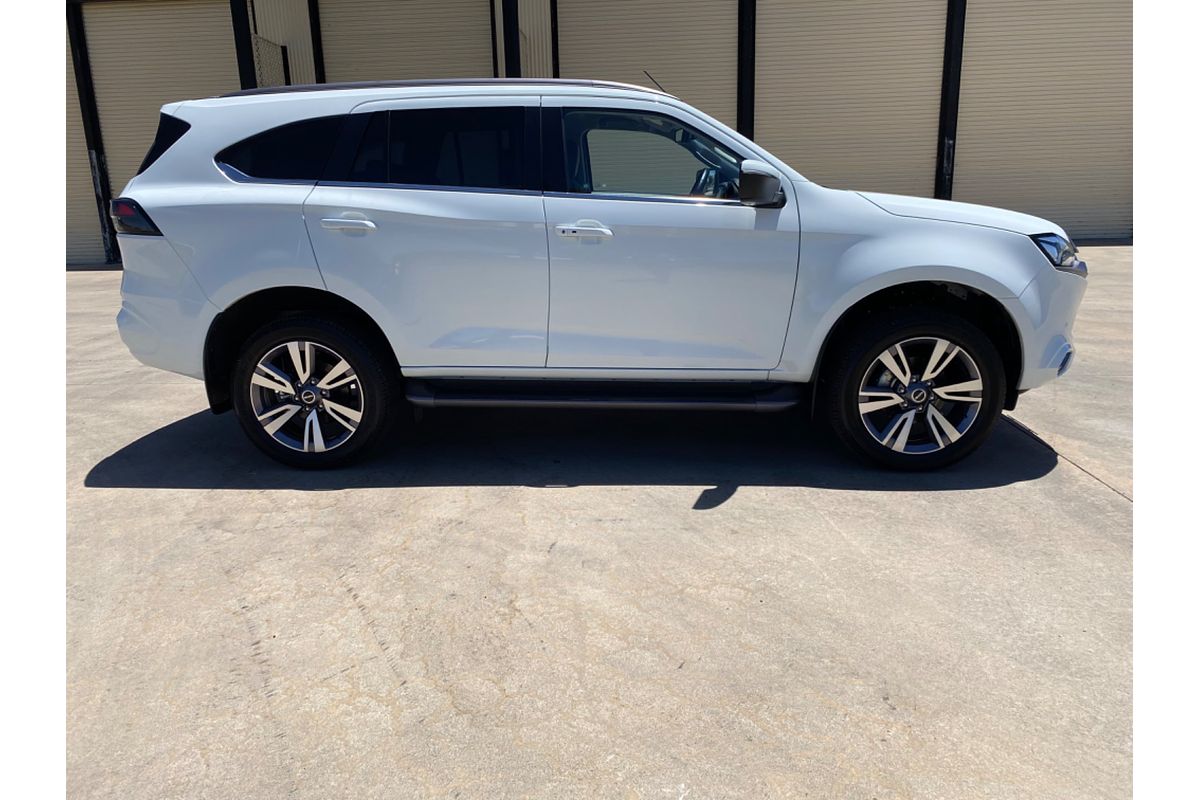 2023 Isuzu MU-X LS-T