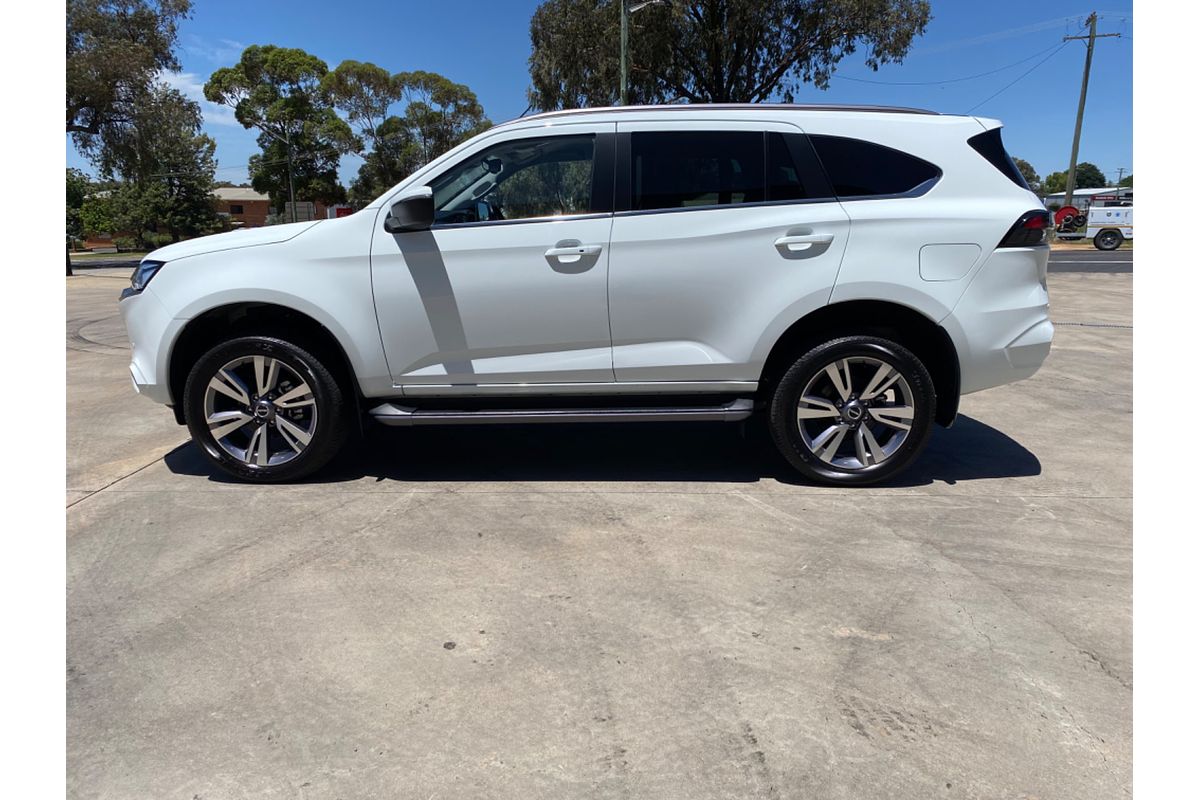 2023 Isuzu MU-X LS-T