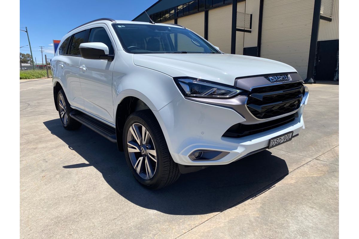 2023 Isuzu MU-X LS-T