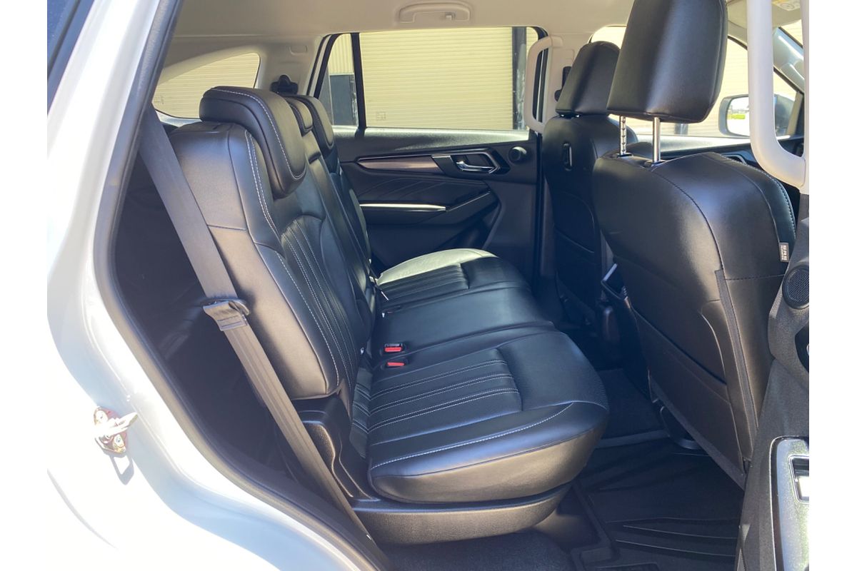 2023 Isuzu MU-X LS-T