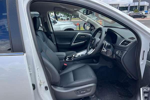 2024 Mitsubishi Pajero Sport Exceed QG