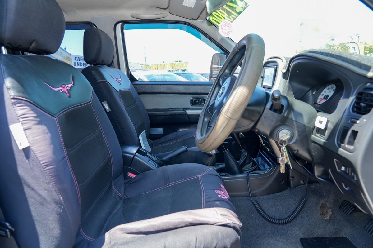 2013 Nissan Navara ST-R D22 4X4