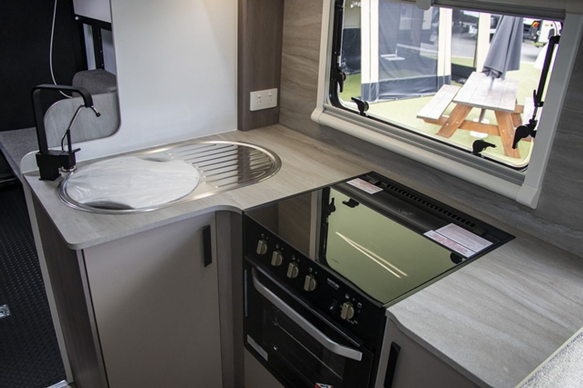 2024 Jayco BASE STATION CARAVAN 19.61-7.BS-MY24