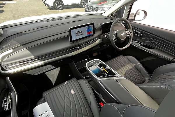 2023 LDV MIFA 9 Executive