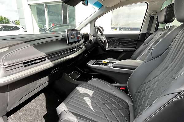 2023 LDV MIFA 9 Executive