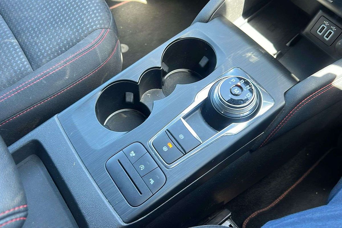 2022 Ford Escape ST-Line ZH
