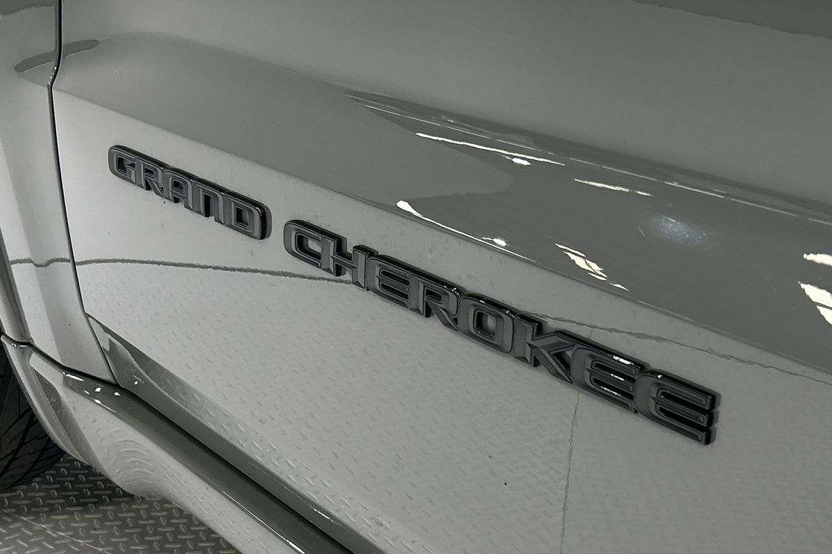 2021 Jeep Grand Cherokee Night Eagle WK
