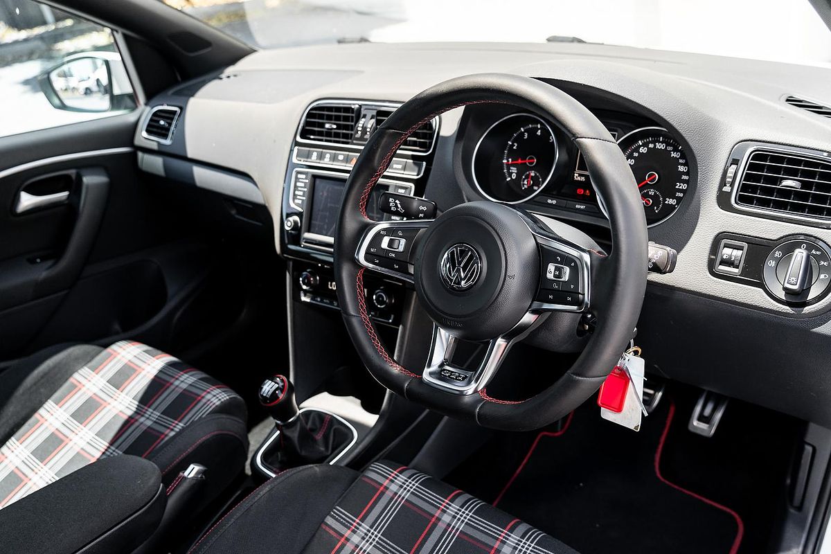 2016 Volkswagen Polo GTI 6R