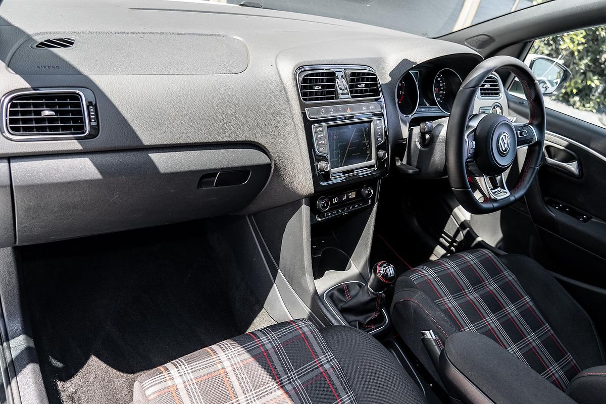 2016 Volkswagen Polo GTI 6R