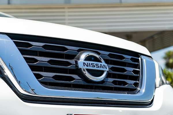 2017 Nissan Pathfinder ST R52 Series II