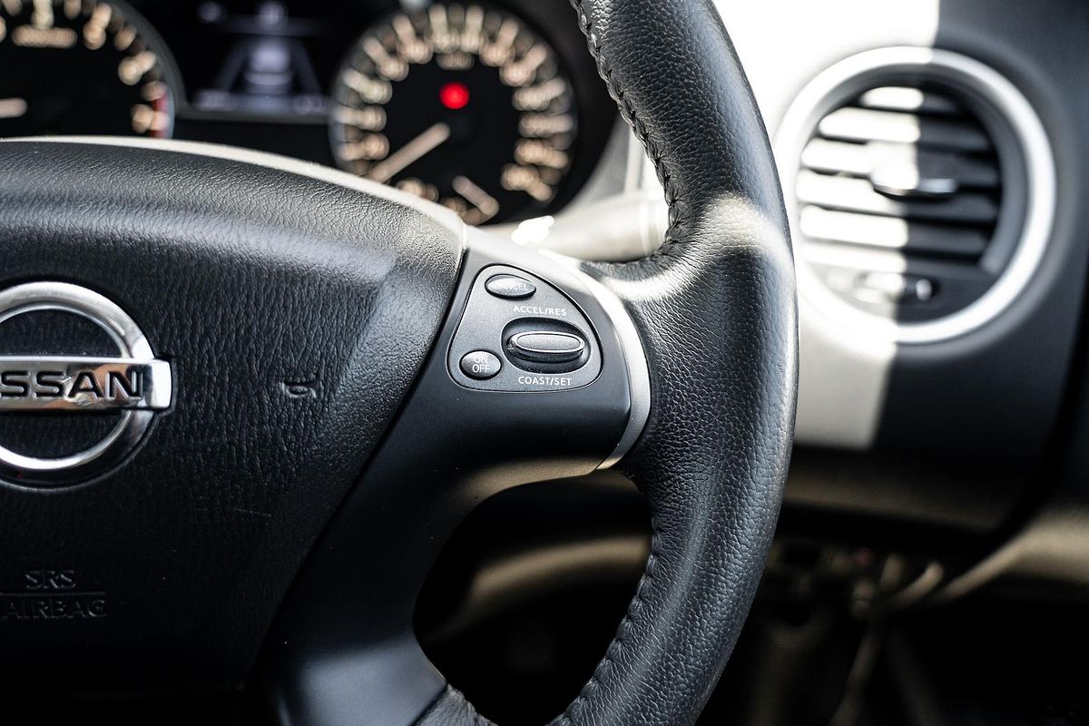 2017 Nissan Pathfinder ST R52 Series II