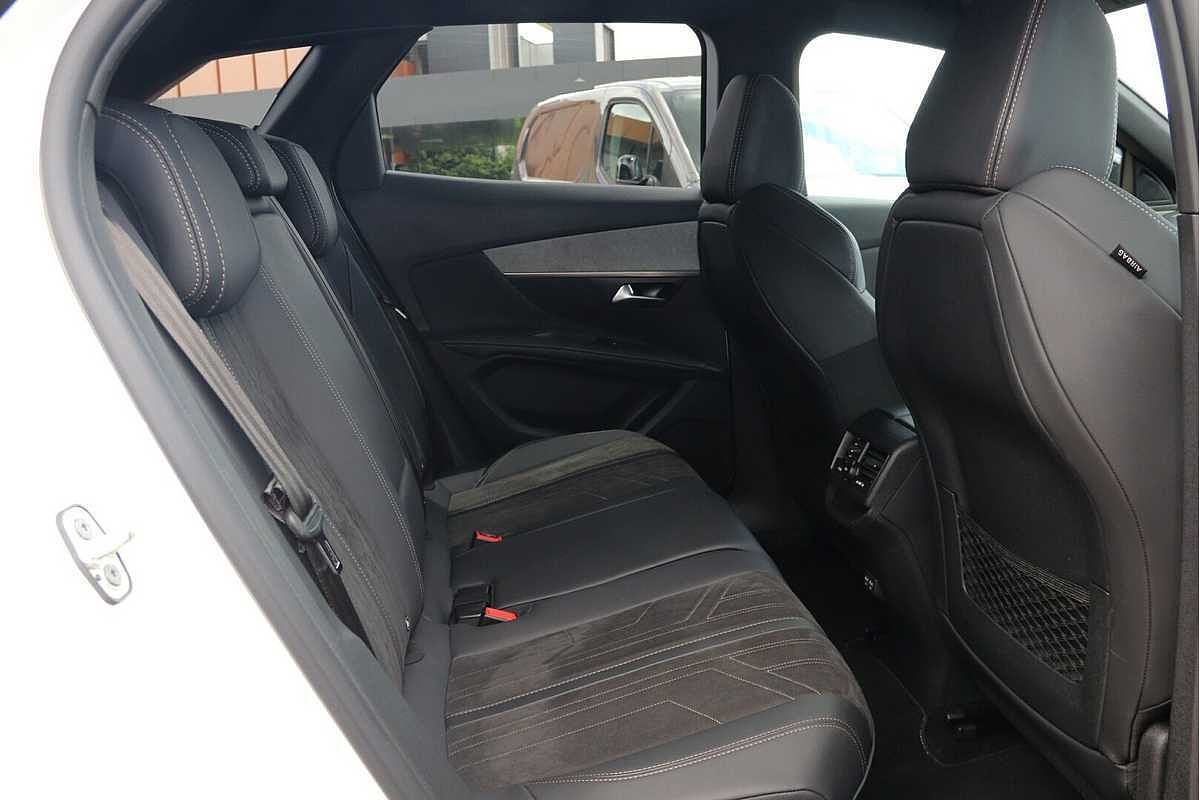 2022 Peugeot 3008 GT P84