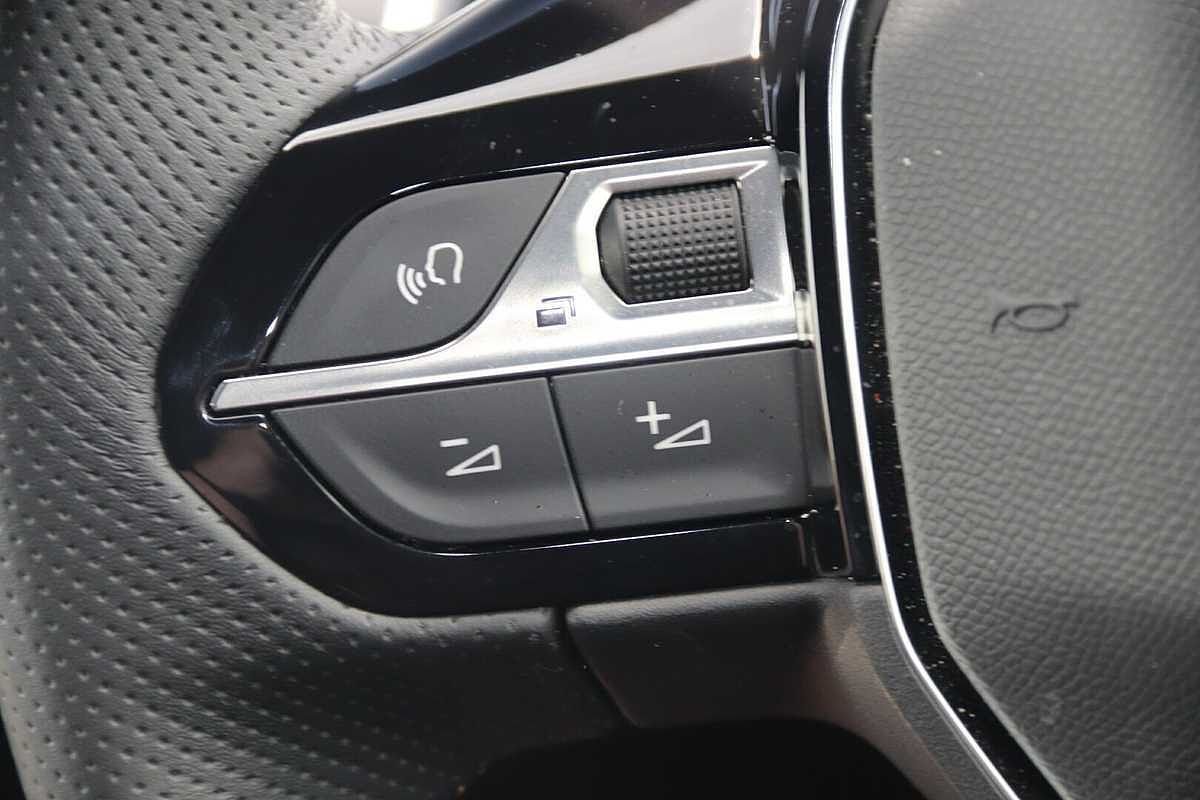 2022 Peugeot 3008 GT P84