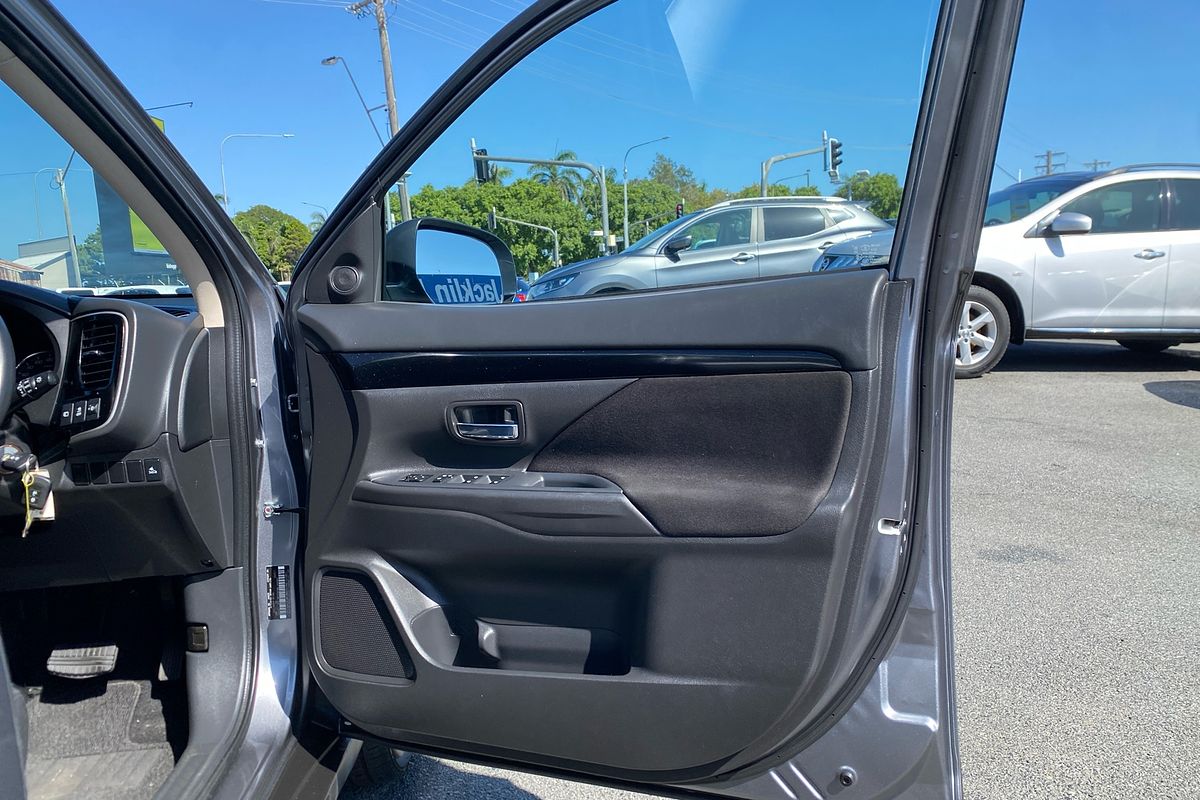 2020 Mitsubishi Outlander ES ZL