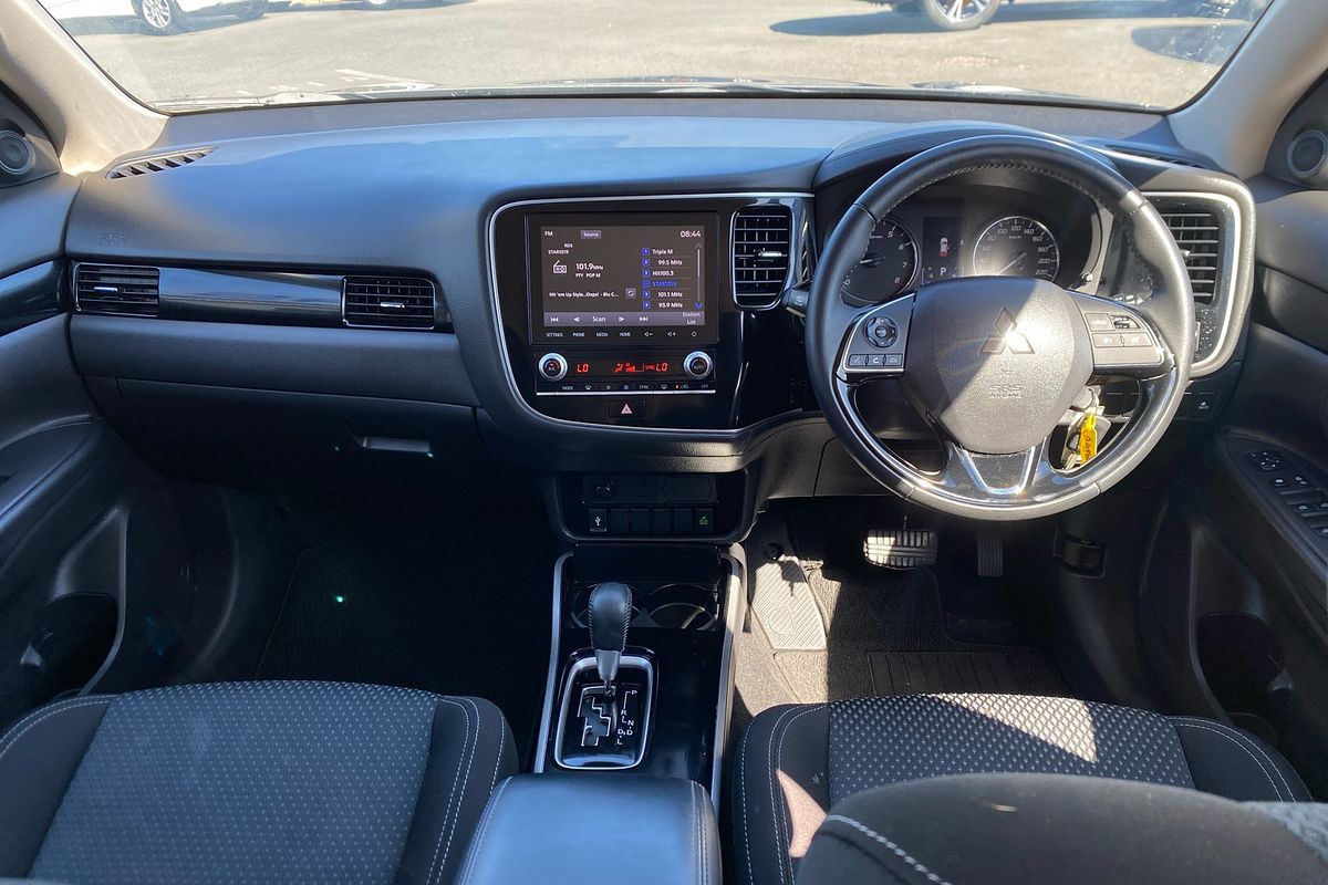2020 Mitsubishi Outlander ES ZL
