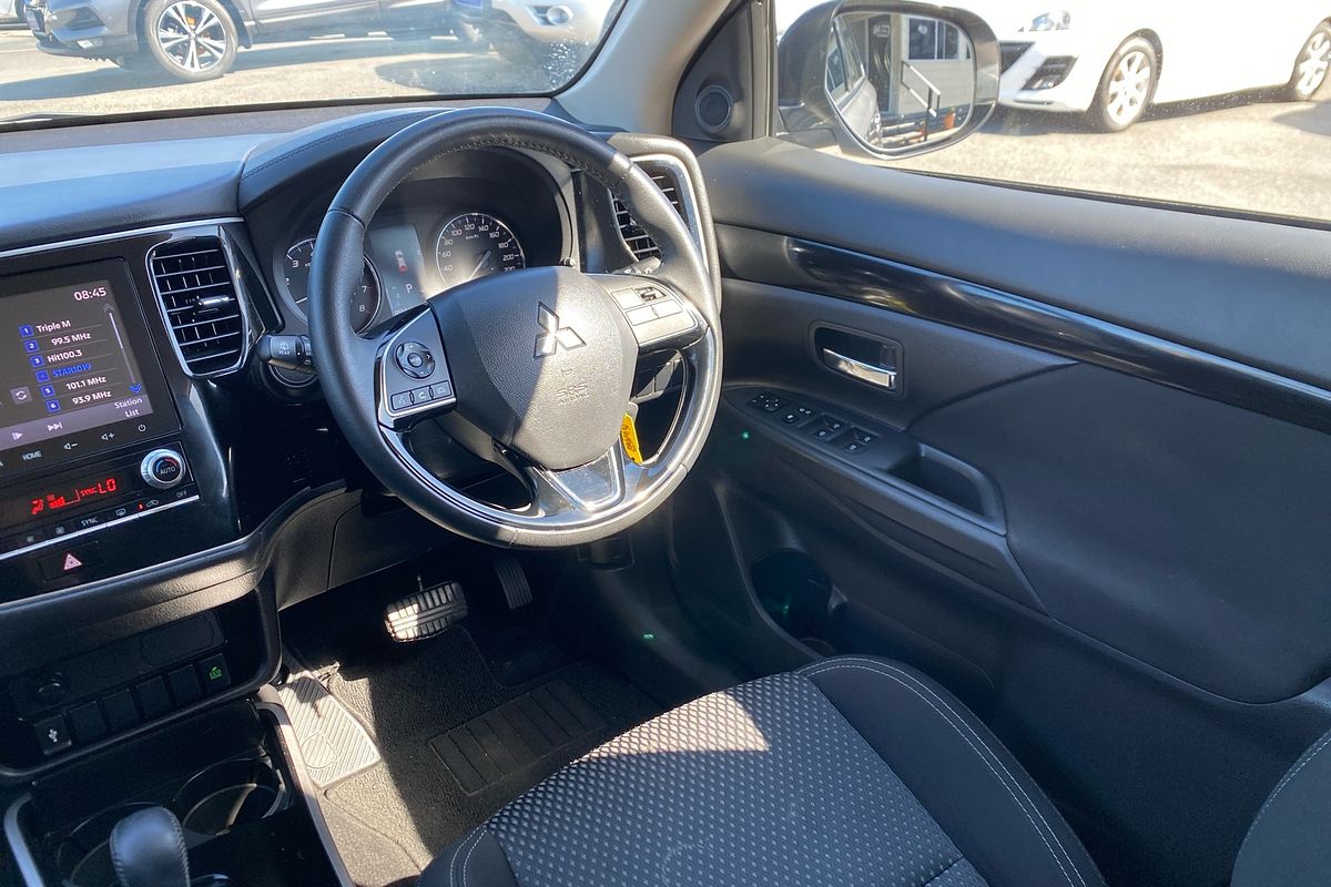 2020 Mitsubishi Outlander ES ZL