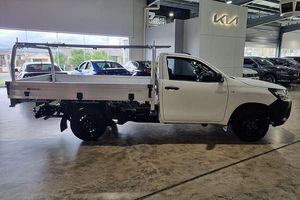 2017 Toyota Hilux Workmate TGN121R Rear Wheel Drive