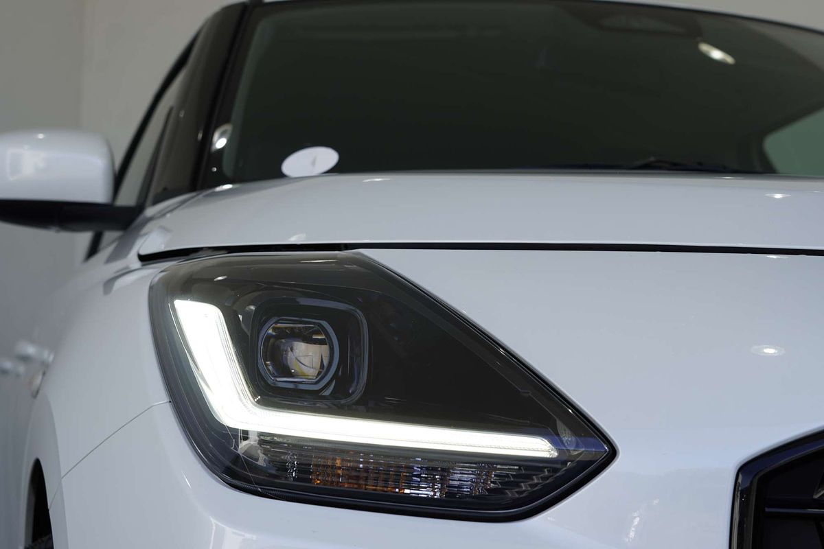 2024 Suzuki Swift Hybrid Plus UZ