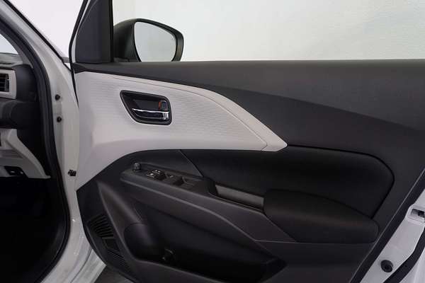 2024 Suzuki Swift Hybrid Plus UZ