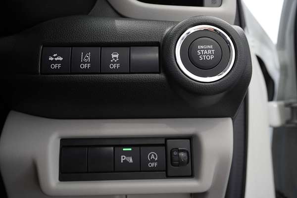 2024 Suzuki Swift Hybrid Plus UZ