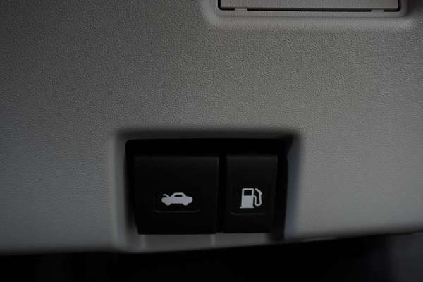 2024 Suzuki Swift Hybrid Plus UZ