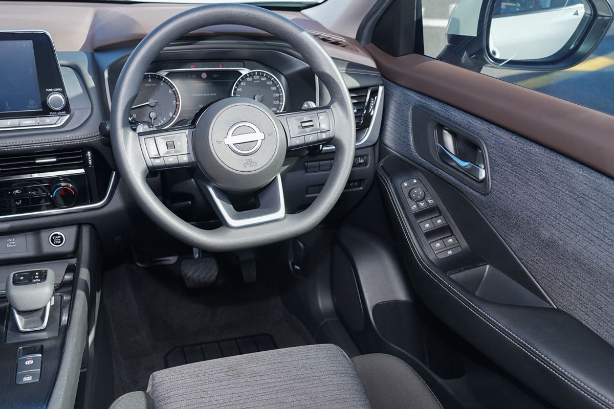 2023 Nissan X-TRAIL ST T33