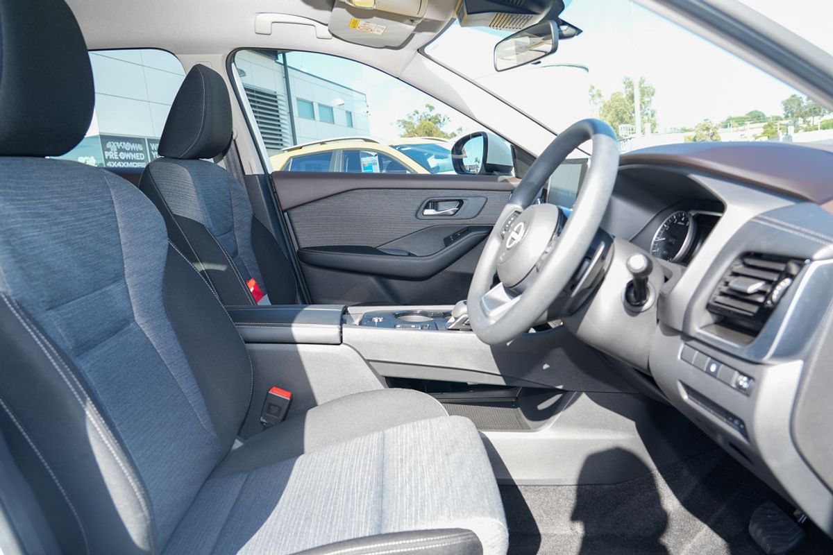 2023 Nissan X-TRAIL ST T33