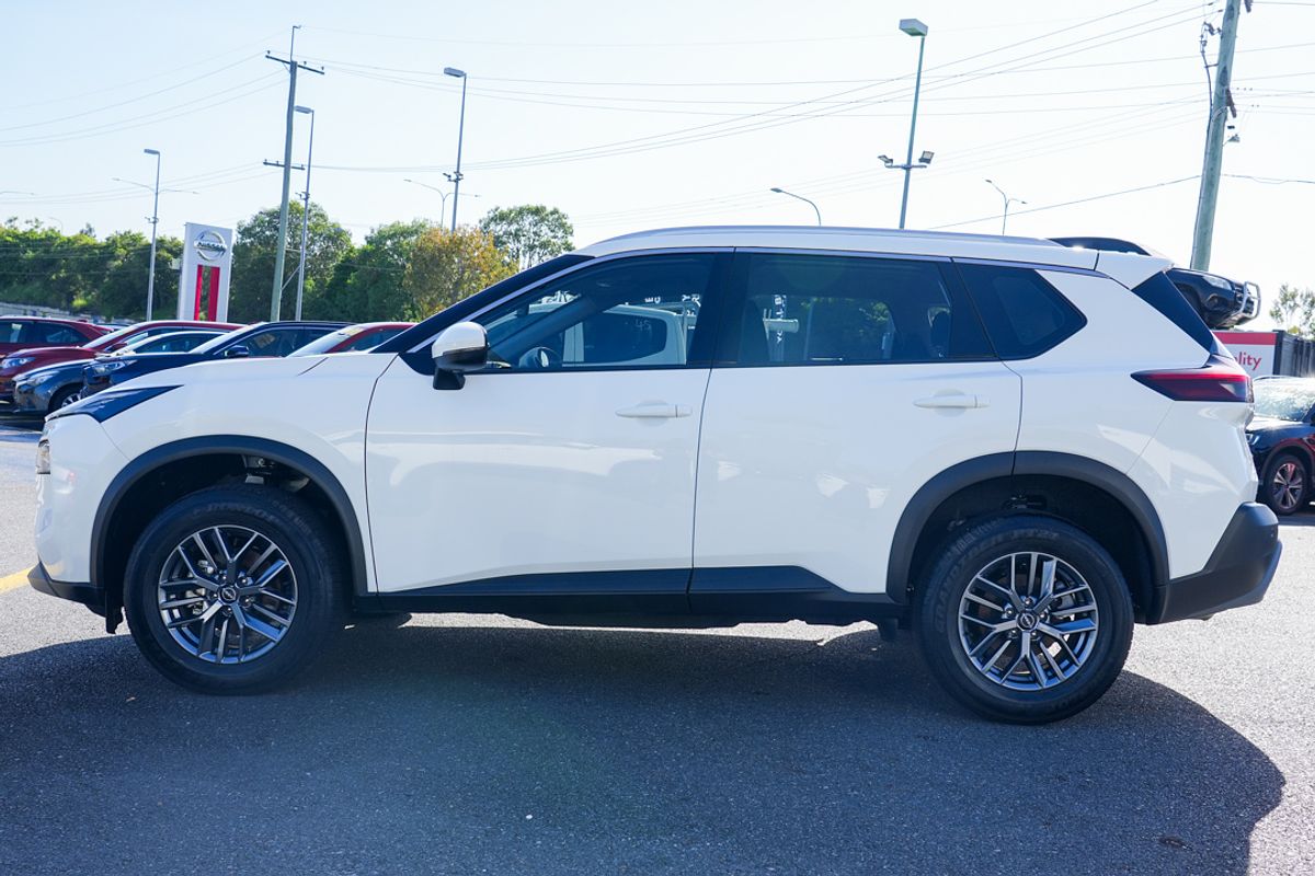 2023 Nissan X-TRAIL ST T33