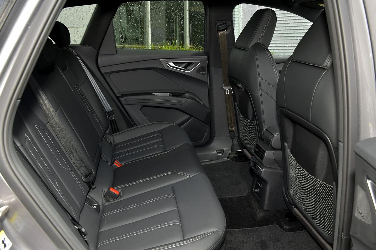 2024 Audi Q4 e-tron 55 F4