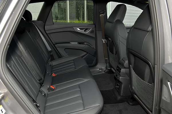 2024 Audi Q4 e-tron 55 F4