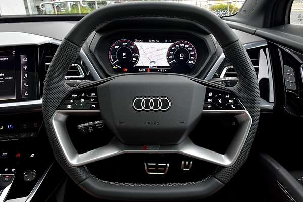 2024 Audi Q4 e-tron 55 F4