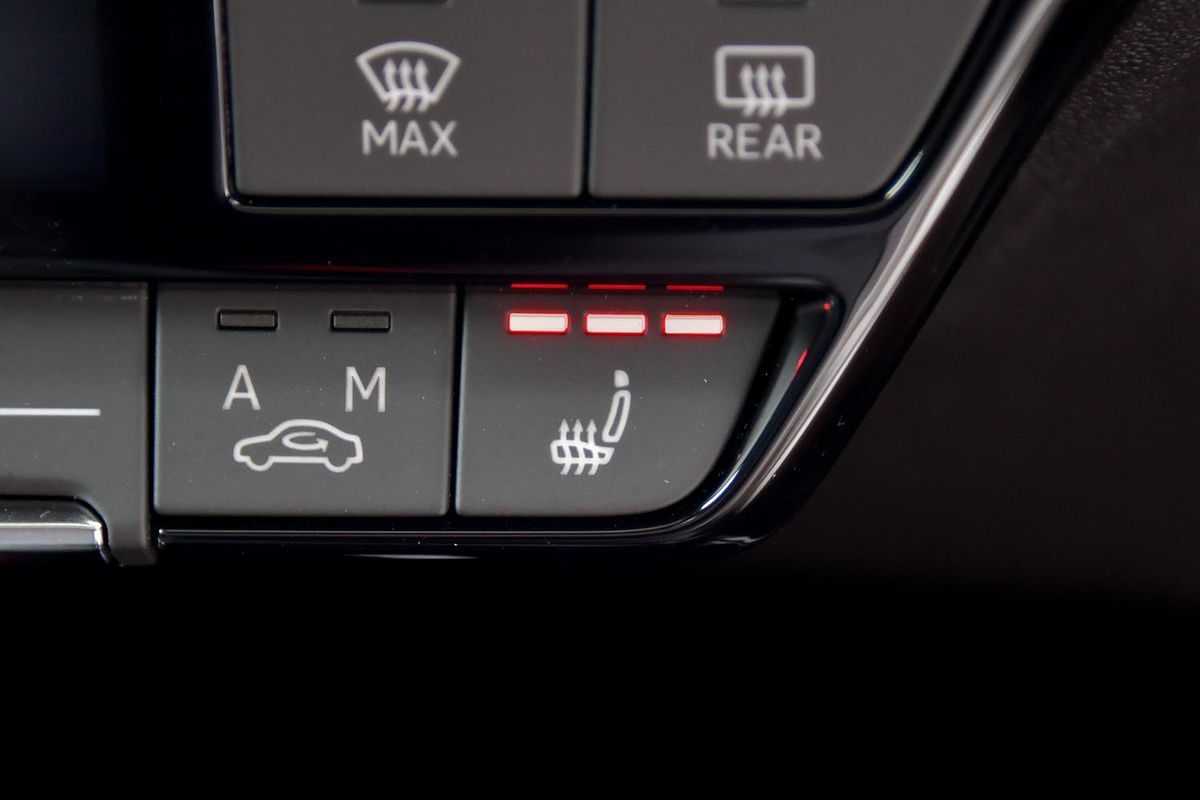 2024 Audi Q4 e-tron 55 F4