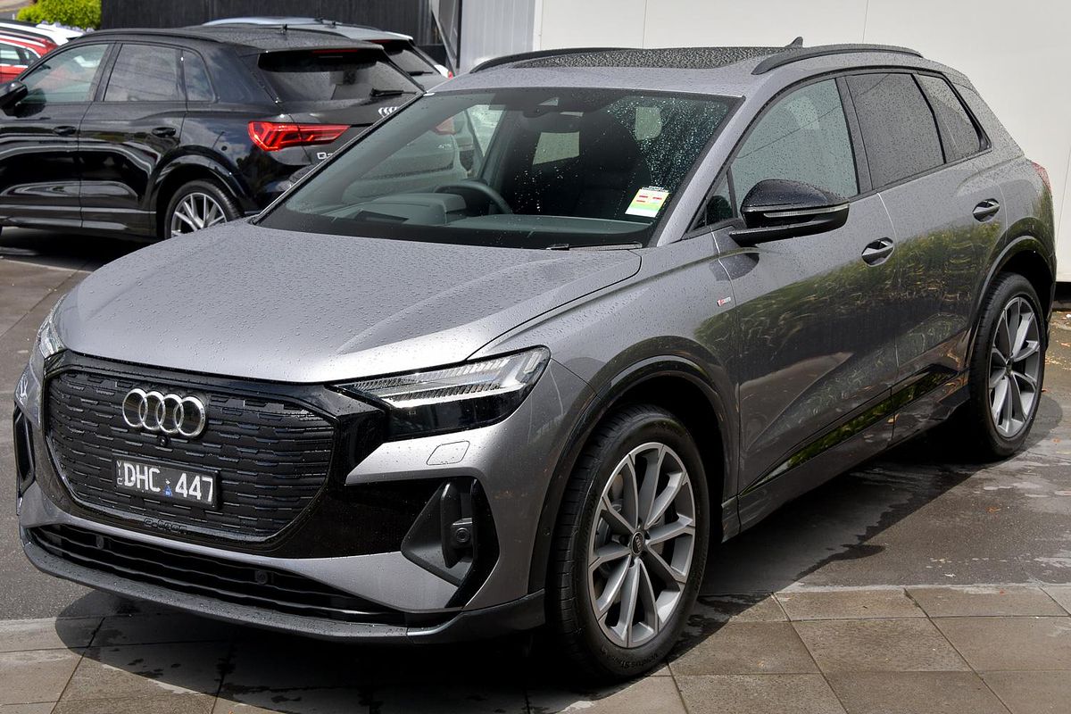 2024 Audi Q4 e-tron 55 F4