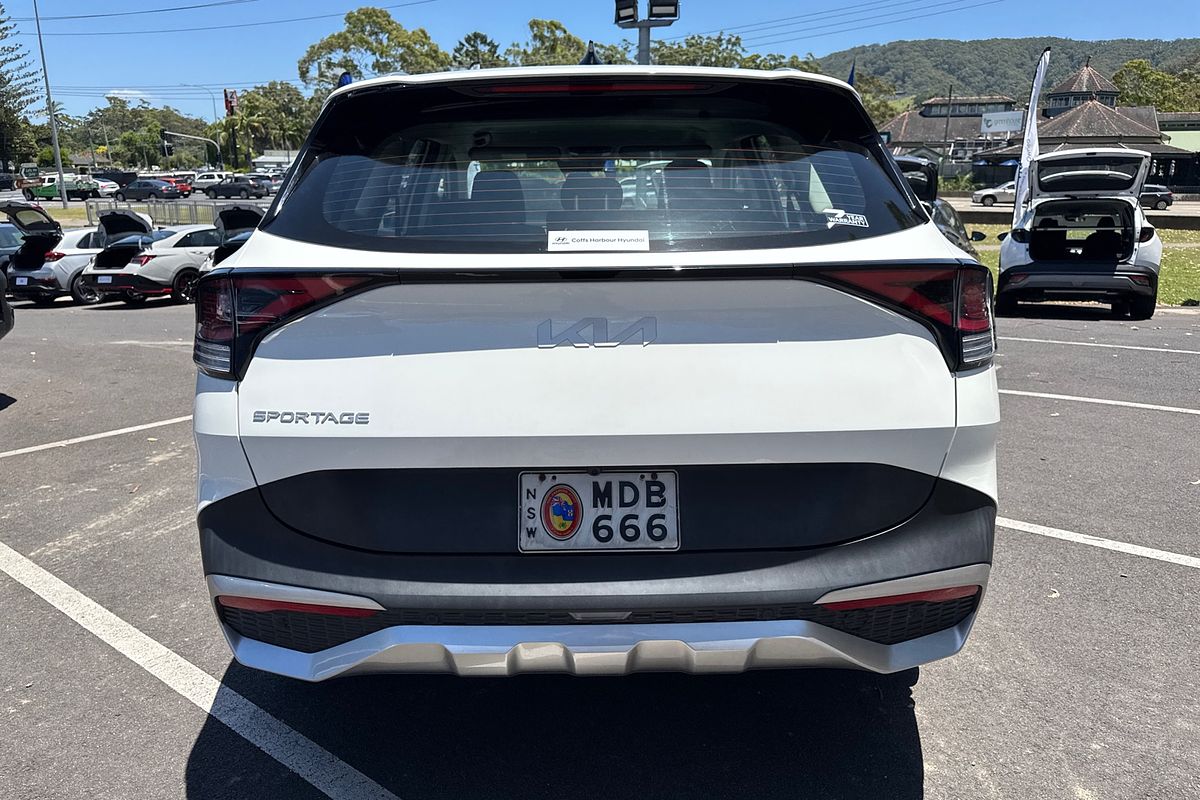 2022 Kia Sportage S NQ5