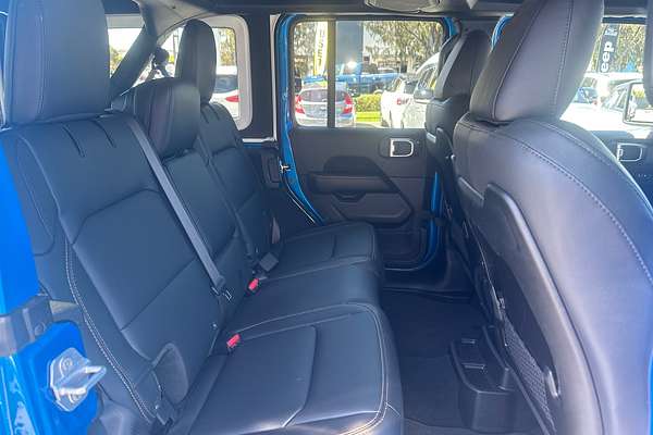 2024 Jeep Wrangler Unlimited Overland JL
