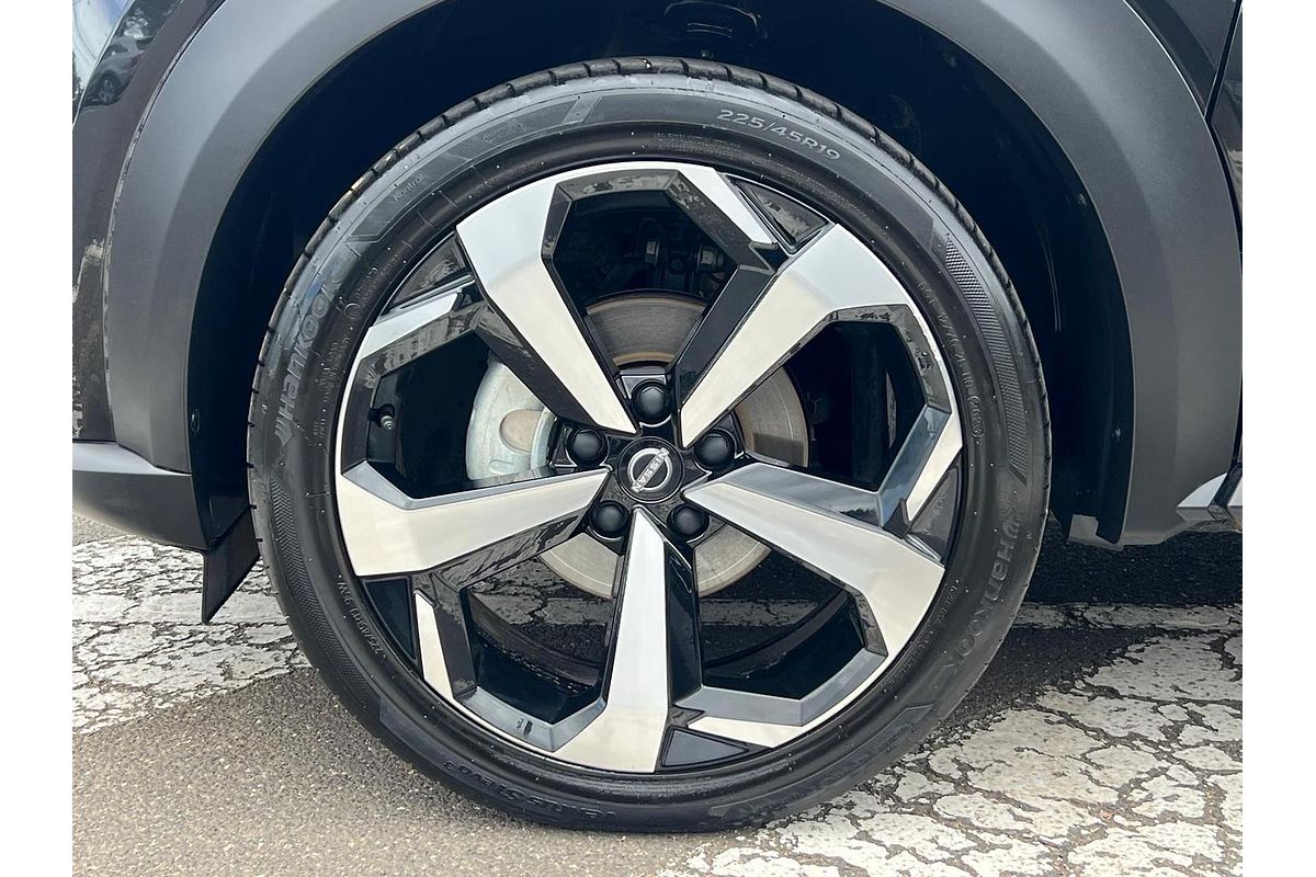 2023 Nissan JUKE ST-L F16