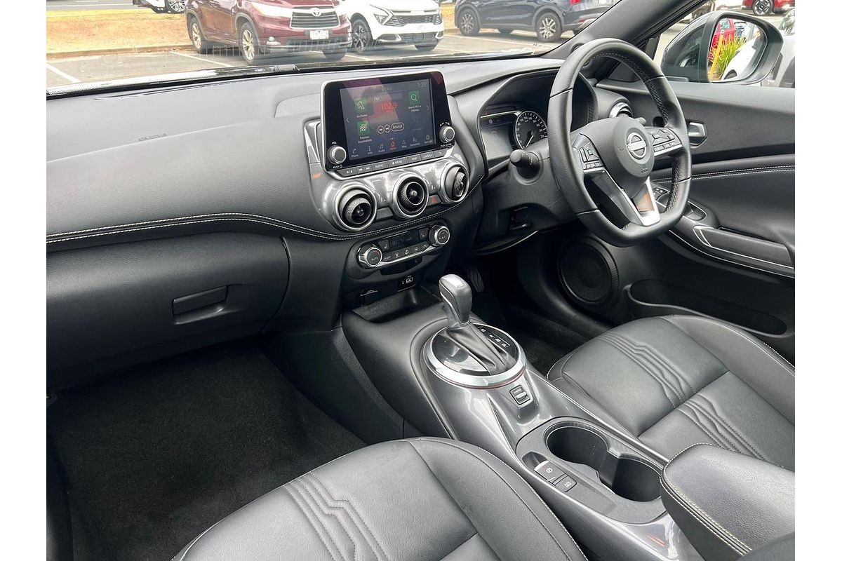 2023 Nissan JUKE ST-L F16