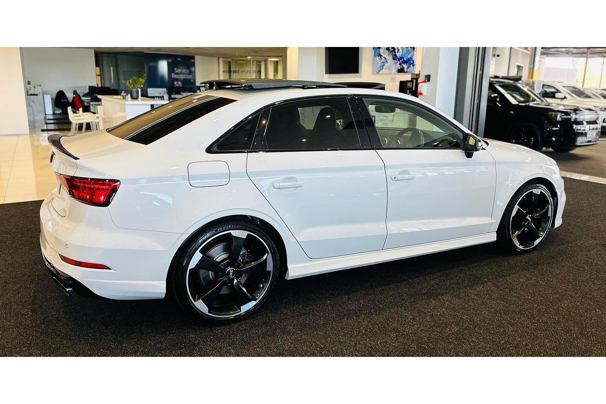 2020 Audi RS3 Carbon Edition 8V