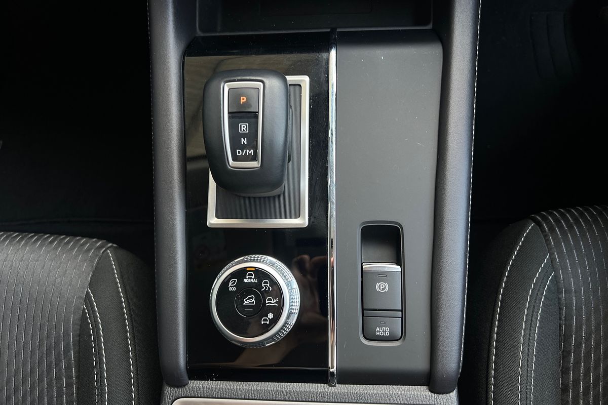 2023 Mitsubishi Outlander LS ZM