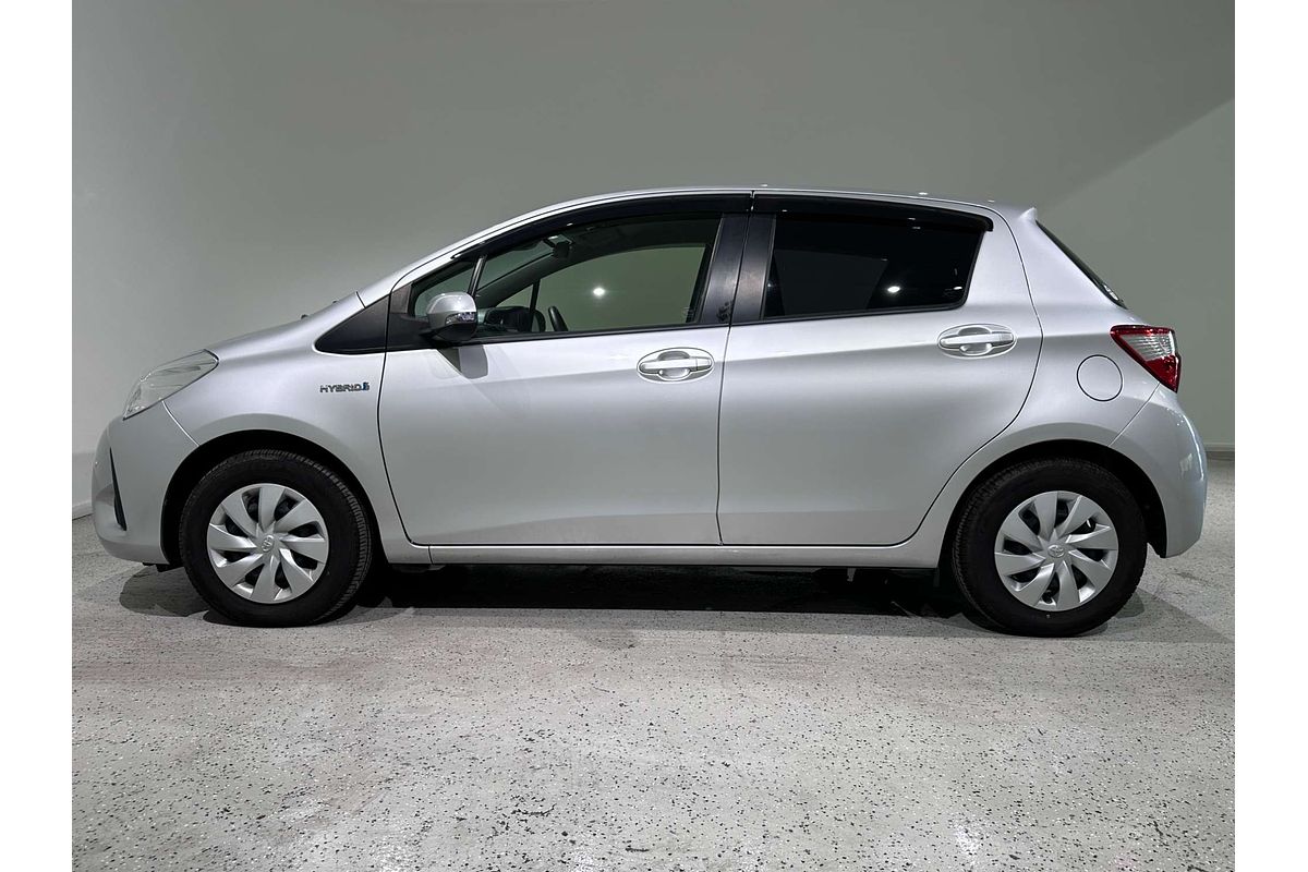 2019 Toyota Vitz Hybrid F NHP130