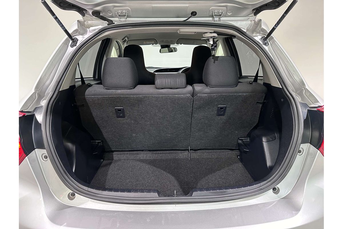 2019 Toyota Vitz Hybrid F NHP130