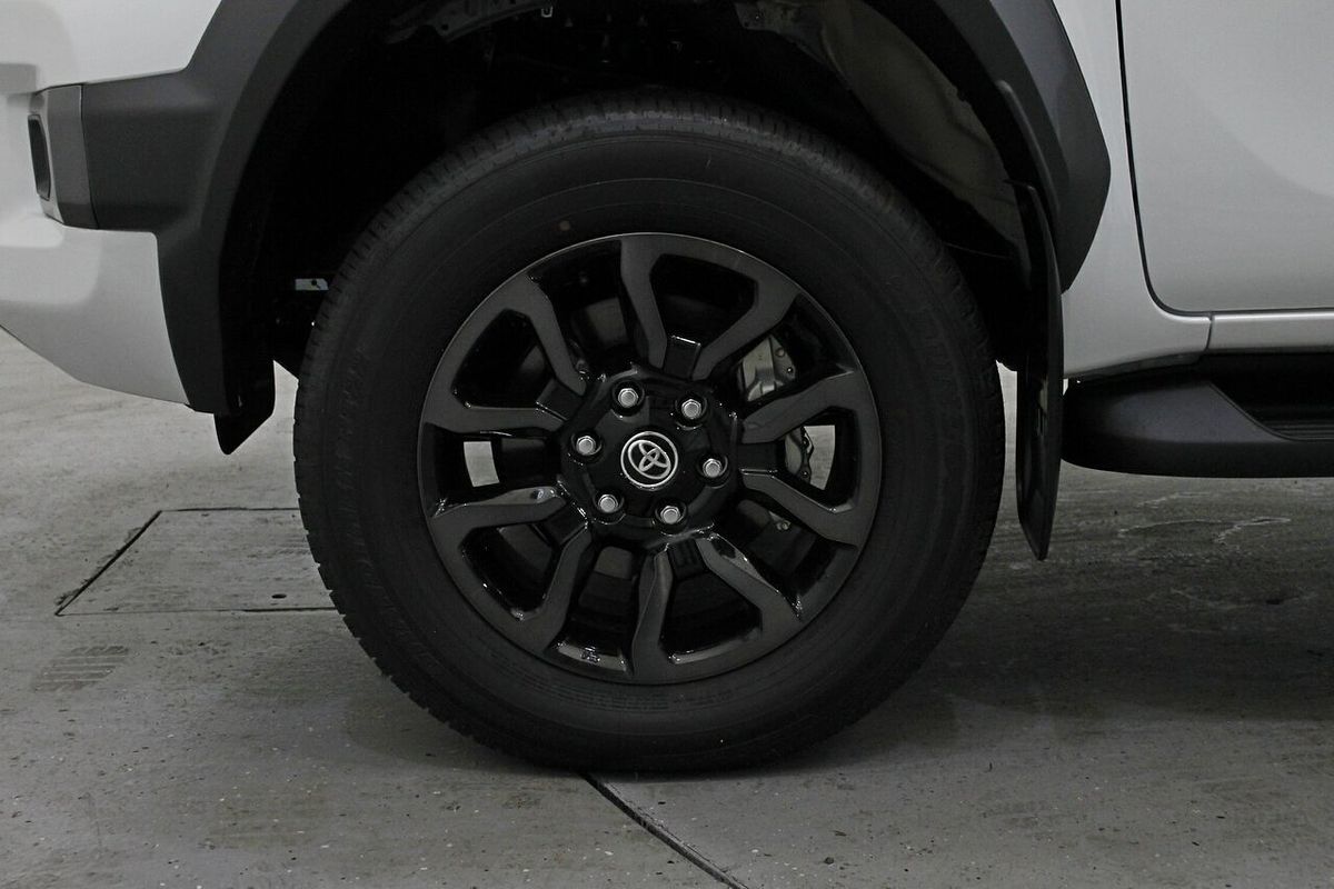 2024 Toyota Hilux Rogue 48V GUN126R 4X4