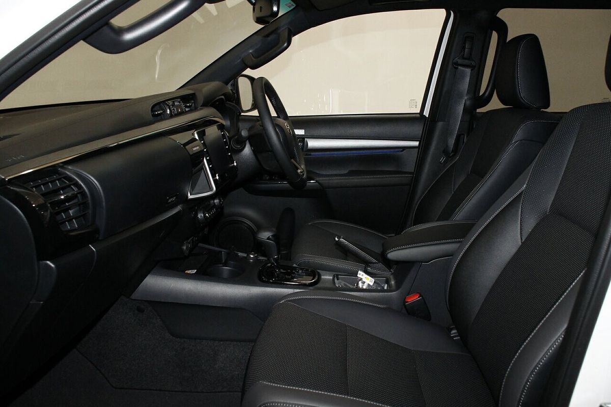 2024 Toyota Hilux Rogue 48V GUN126R 4X4