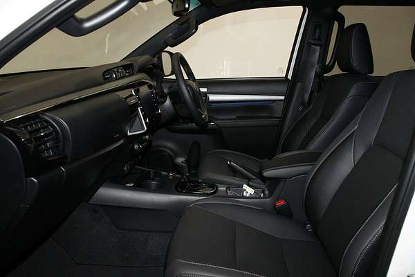 2024 Toyota Hilux Rogue 48V GUN126R 4X4