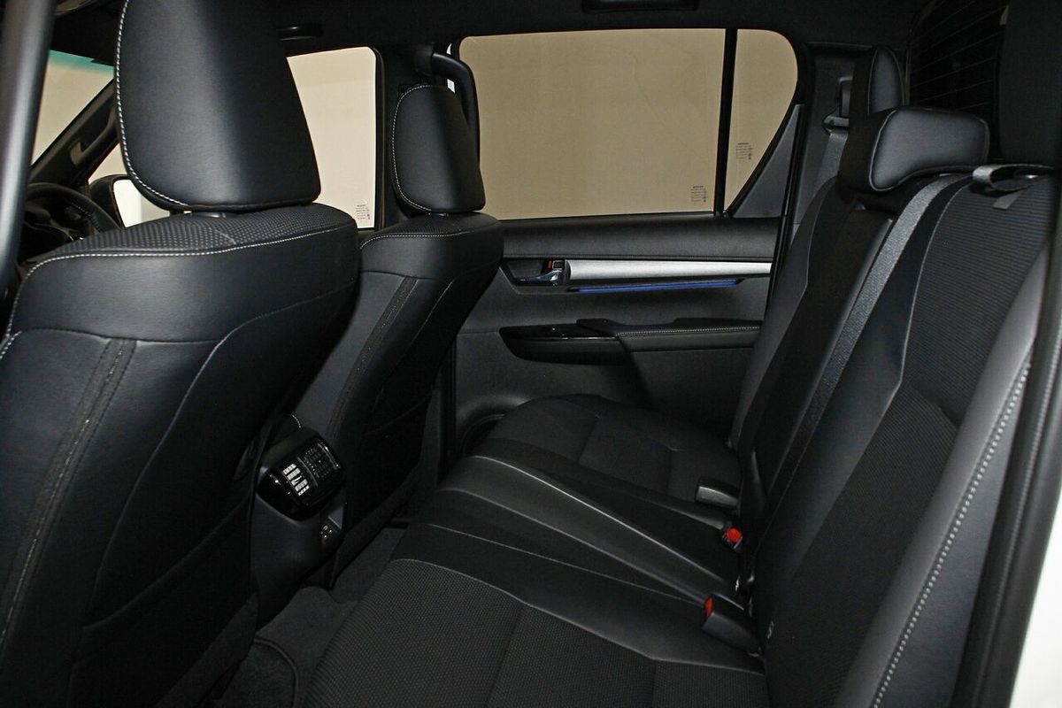 2024 Toyota Hilux Rogue 48V GUN126R 4X4