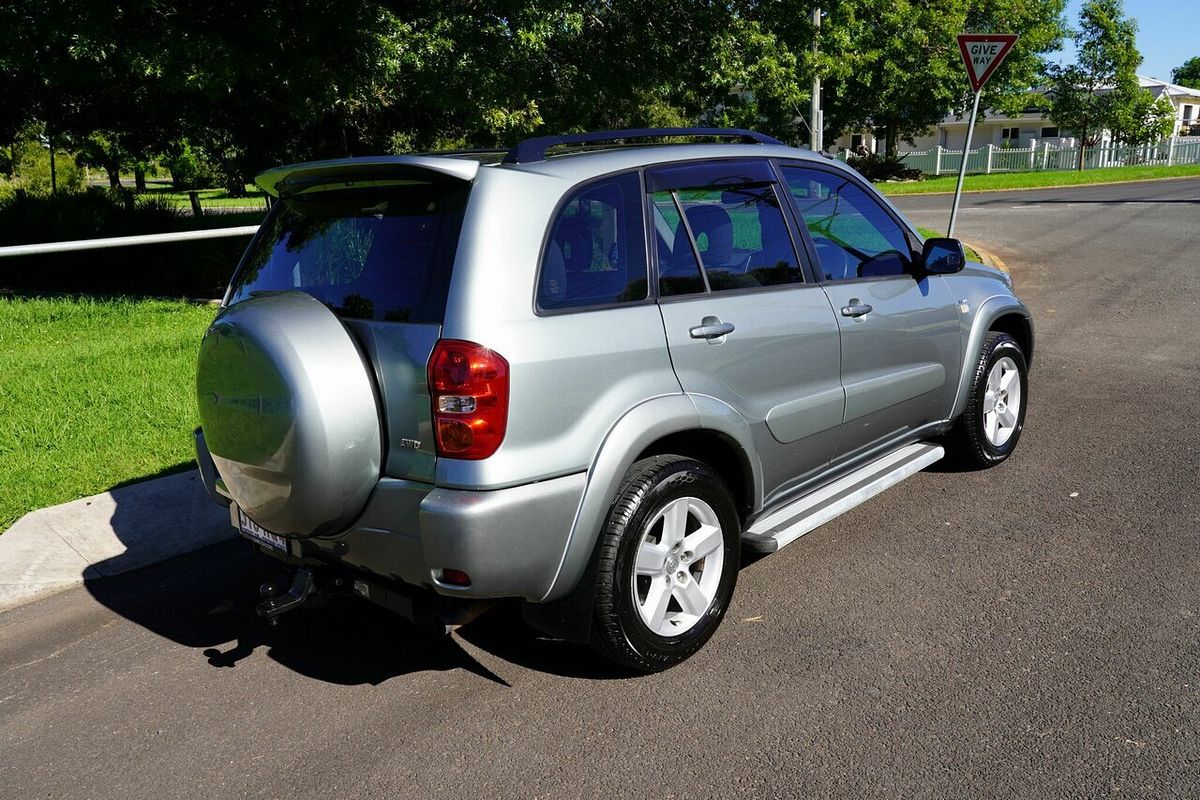 2004 Toyota RAV4 Cruiser (4x4) ACA23R