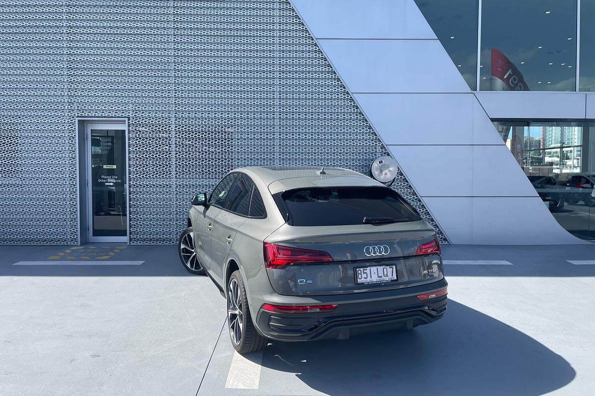 2024 Audi Q5 45 TFSI S Line FY