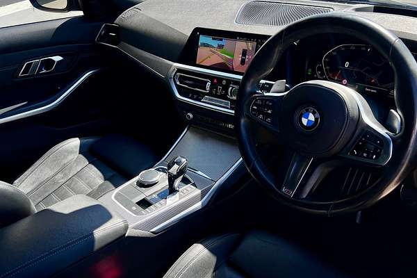 2019 BMW 3 Series 330i Luxury Line G20